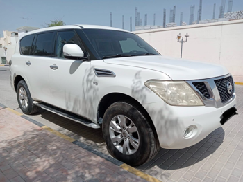 نيسان  باترول  اس اي  2012  اوتوماتيك  316,000 كم  8 سلندر  دفع رباعي  اس يو في  أبيض