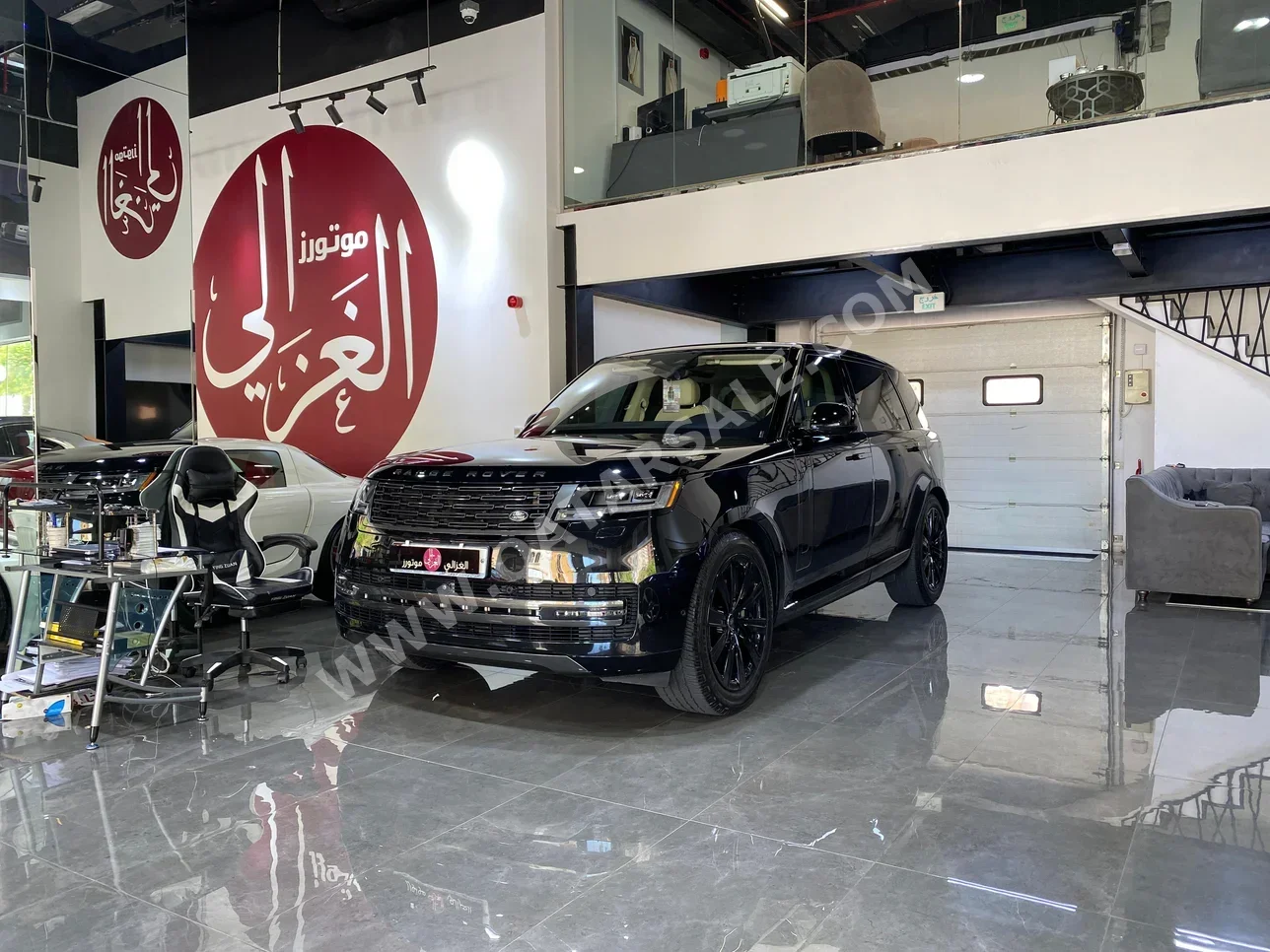 لاند روفر  رنج روفر  فوج  2023  اوتوماتيك  71,000 كم  6 سلندر  دفع رباعي  اس يو في  أسود