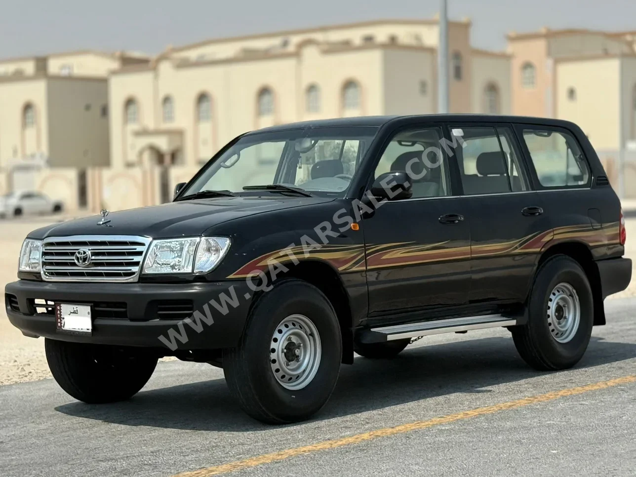 تويوتا  لاند كروزر  جي اكس  2005  عادي  196,000 كم  6 سلندر  دفع رباعي  اس يو في  أسود