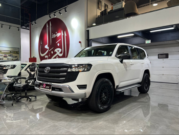 Toyota  Land Cruiser  GX  2022  Automatic  141,000 Km  6 Cylinder  Four Wheel Drive (4WD)  SUV  White