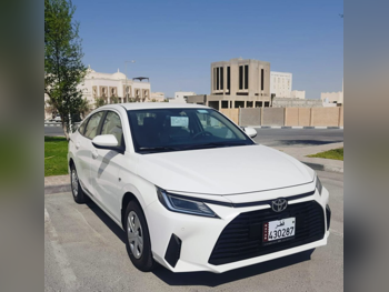 Toyota  Yaris  Sedan  White  2025