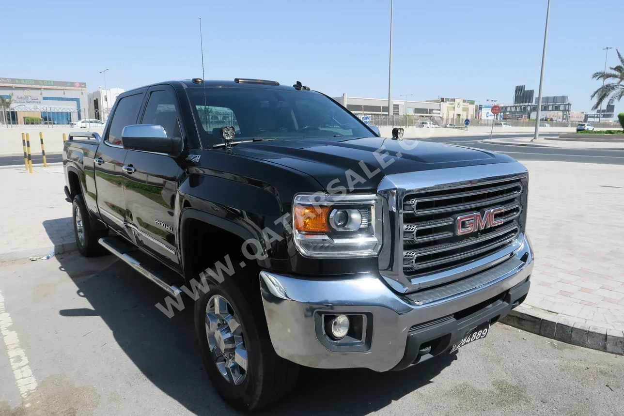 GMC  Sierra  2500 HD  2019  Automatic  107,000 Km  8 Cylinder  Four Wheel Drive (4WD)  Pick Up  Black