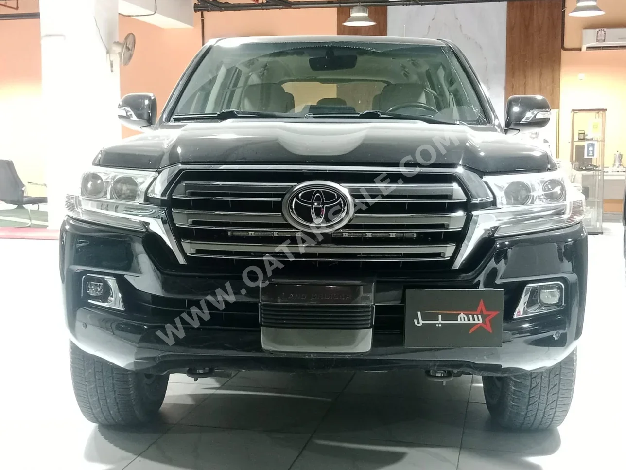 Toyota  Land Cruiser  VXR  2018  Automatic  280,000 Km  8 Cylinder  Four Wheel Drive (4WD)  SUV  Black