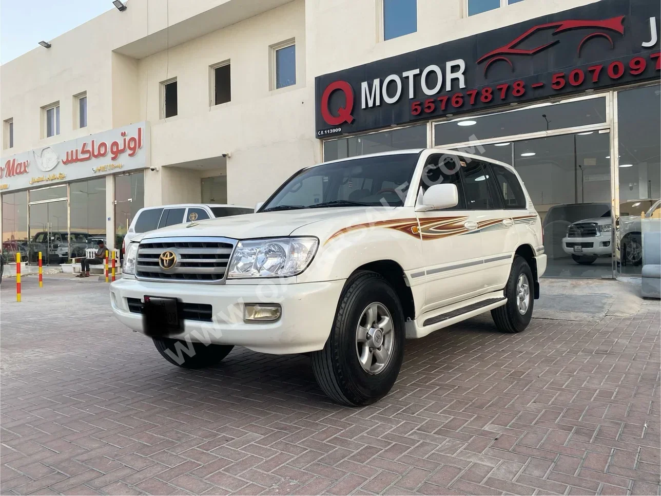 Toyota  Land Cruiser  GXR  2007  Automatic  400,000 Km  6 Cylinder  Four Wheel Drive (4WD)  SUV  White