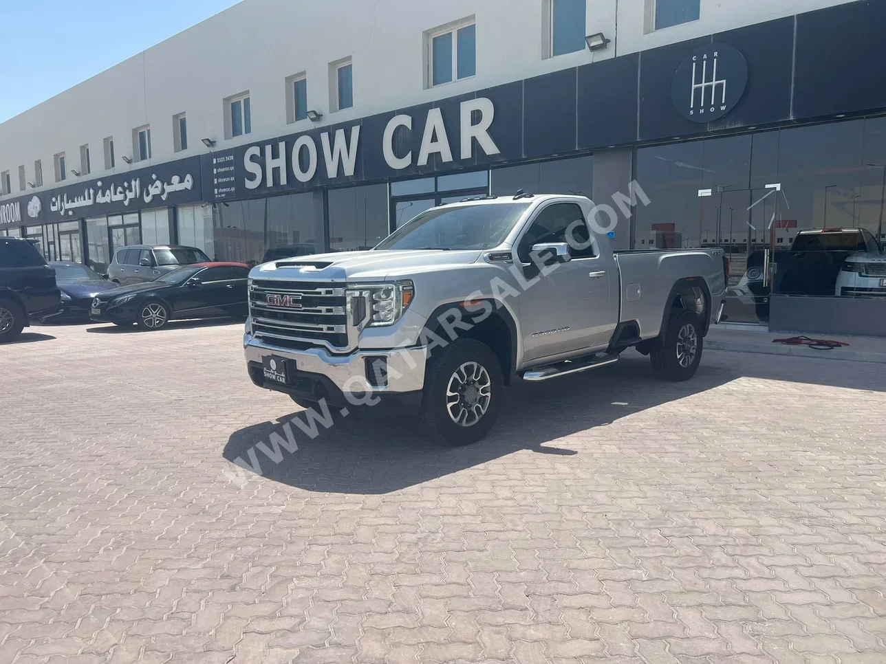 GMC  Sierra  2500 HD  2023  Automatic  83,000 Km  8 Cylinder  Four Wheel Drive (4WD)  Pick Up  Silver