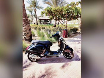 Vespa  GTS SUPER 300 -  2019 - Color Black
