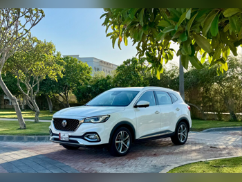 MG  HS  Sport  2023  Automatic  23,000 Km  4 Cylinder  All Wheel Drive (AWD)  SUV  White  With Warranty