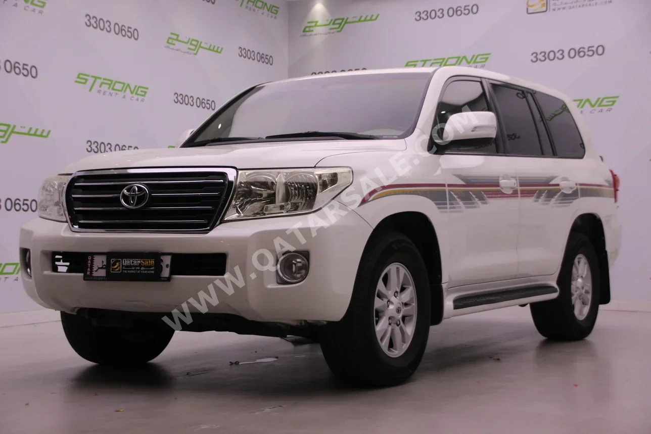 Toyota  Land Cruiser  GX  2012  Automatic  417,000 Km  6 Cylinder  Four Wheel Drive (4WD)  SUV  White