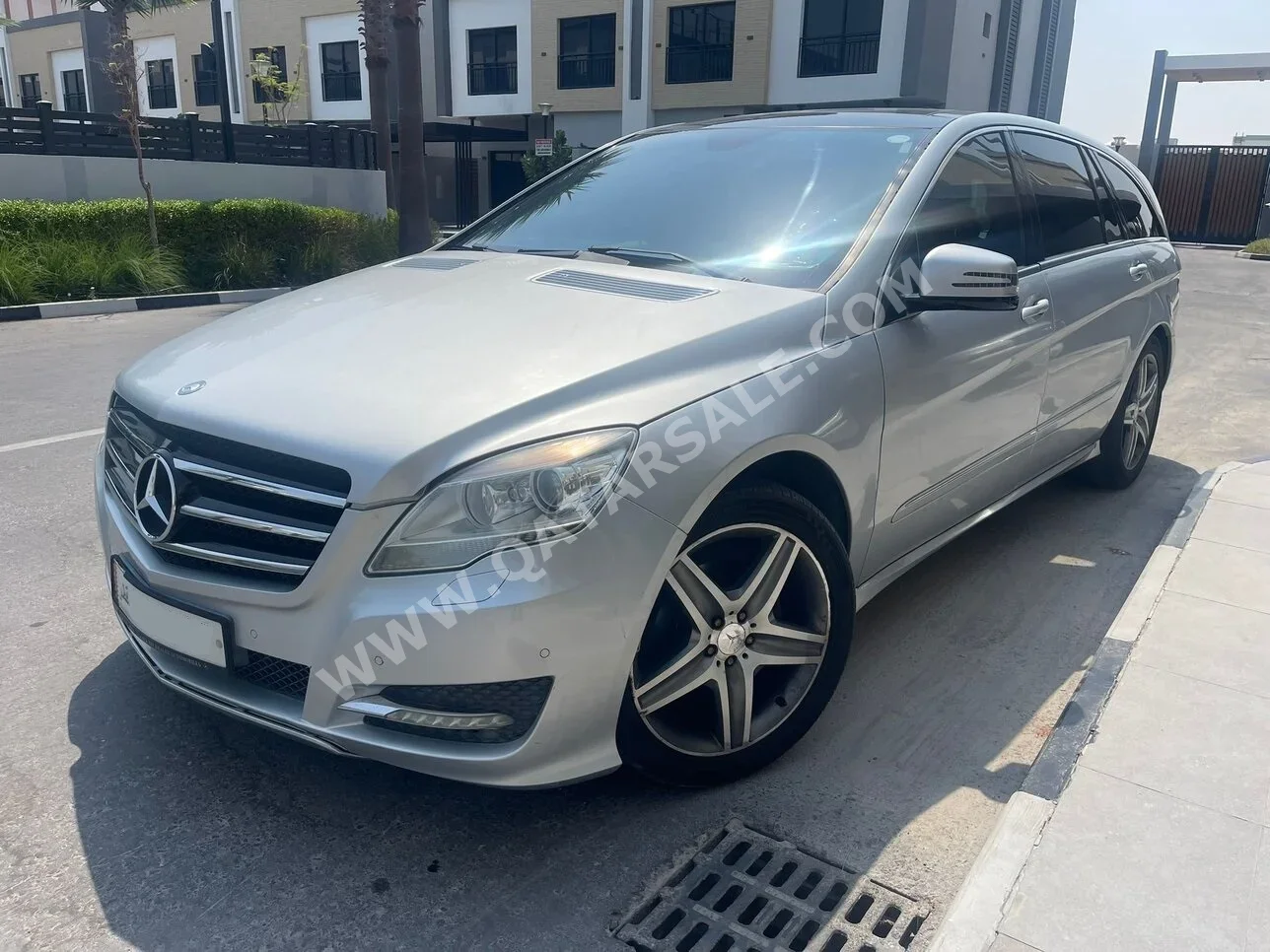 Mercedes-Benz  R-Class  350  2012  Automatic  227 Km  6 Cylinder  Rear Wheel Drive (RWD)  Hatchback  Silver