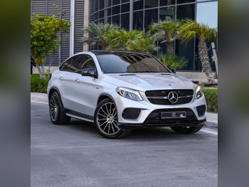 مرسيدس - بنز  جي ال اي  43 AMG  2019  اوتوماتيك  163,000 كم  6 سلندر  دفع رباعي  اس يو في  فضي  تحت الضمان