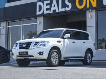 Nissan  Patrol  SE  2014  Automatic  330,000 Km  8 Cylinder  Four Wheel Drive (4WD)  SUV  White