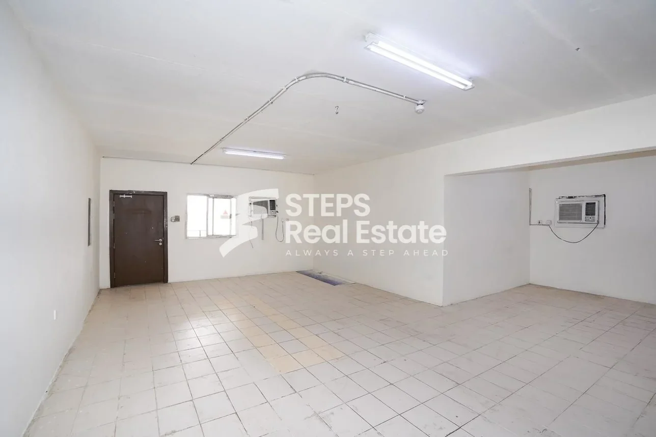 Labour Camp Al Rayyan  Industrial Area  20 Bedrooms
