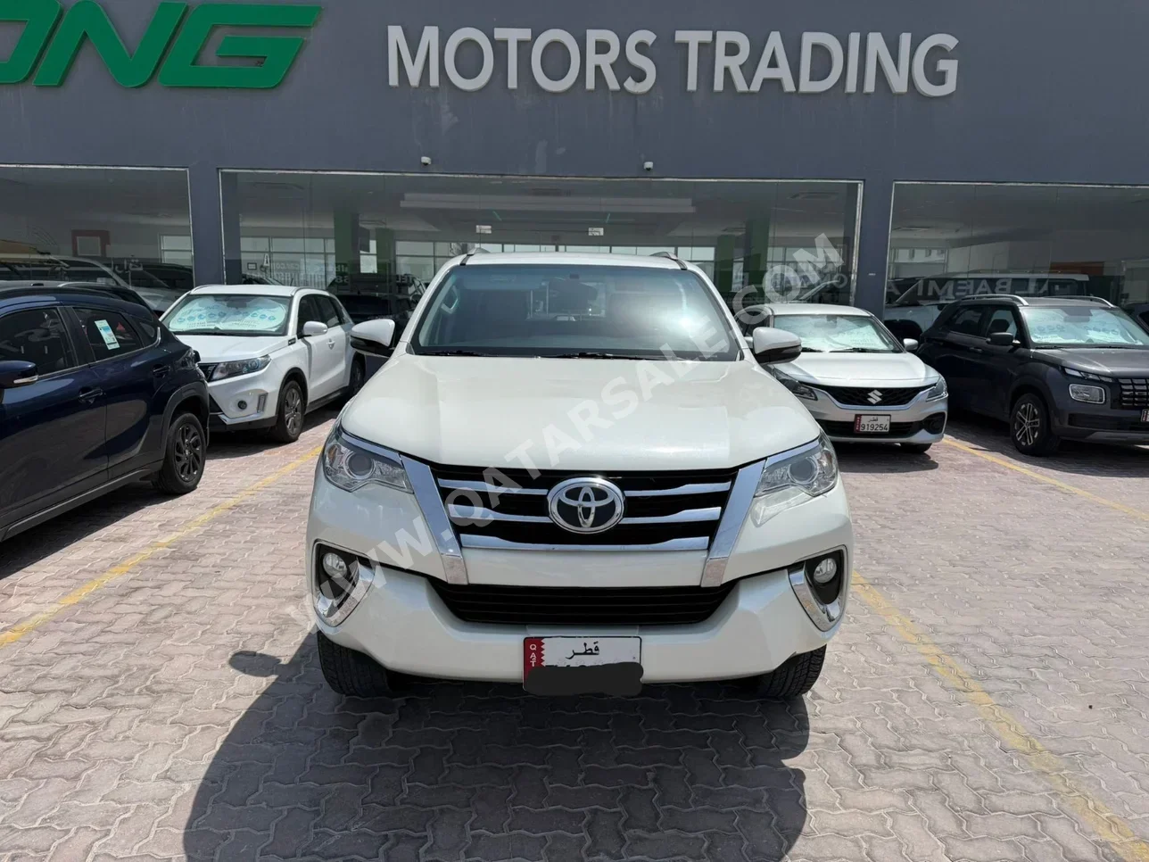 Toyota  Fortuner  2018  Automatic  80,000 Km  4 Cylinder  Four Wheel Drive (4WD)  SUV  White