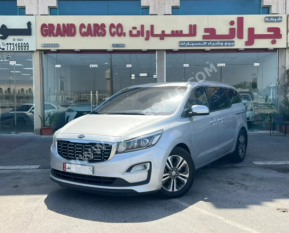 Kia  Carnival  2019  Automatic  224,000 Km  6 Cylinder  Front Wheel Drive (FWD)  Van / Bus  Silver