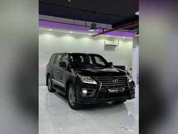 Lexus  LX  570 S  2014  Automatic  238,000 Km  8 Cylinder  Four Wheel Drive (4WD)  SUV  Black