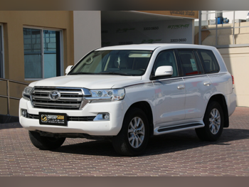 Toyota  Land Cruiser  GX  2019  Automatic  188,000 Km  6 Cylinder  Four Wheel Drive (4WD)  SUV  White