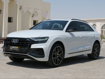 اودي  كيو 8  اس لاين  2021  اوتوماتيك  57,000 كم  6 سلندر  دفع كلي مستمر  اس يو في  أبيض