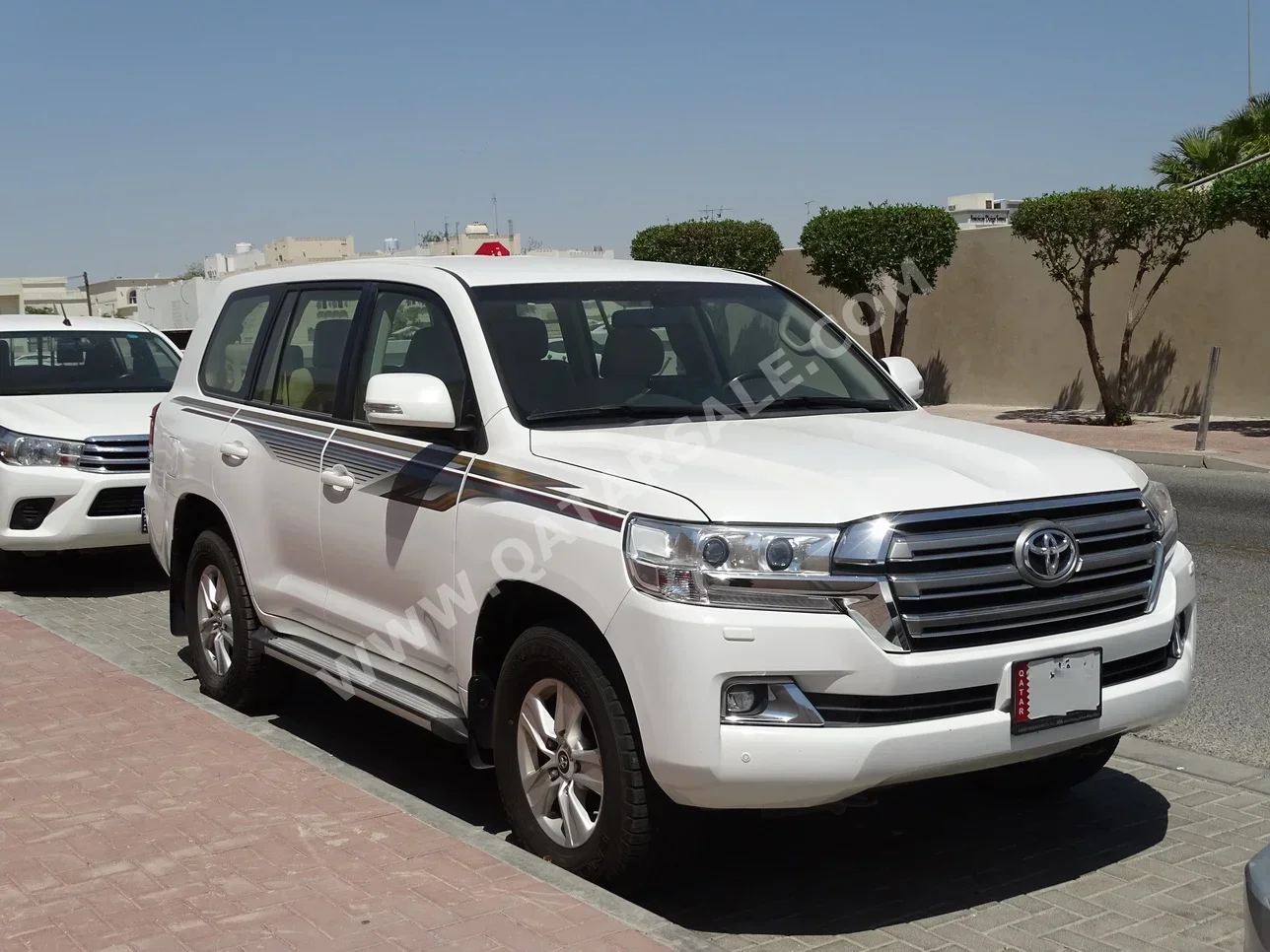 Toyota  Land Cruiser  GXR  2019  Automatic  171,000 Km  8 Cylinder  Four Wheel Drive (4WD)  SUV  White