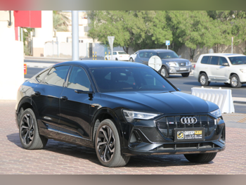 Audi  E-Tron  55 Quattro  2022  Automatic  98,000 Km  0 Cylinder  Four Wheel Drive (4WD)  SUV  Black  With Warranty
