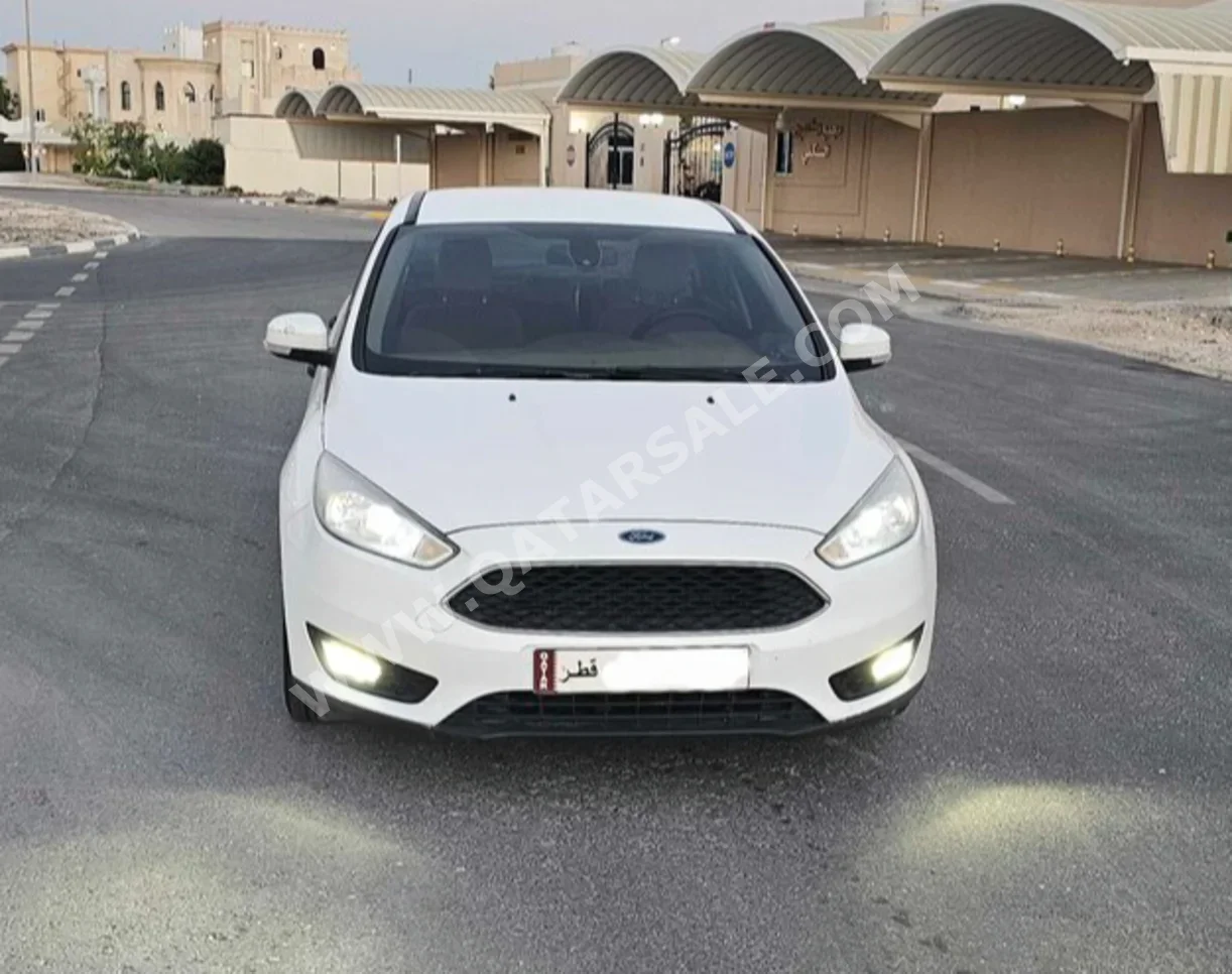 فورد  فوكس  2016  اوتوماتيك  58,000 كم  4 سلندر  سحب امامي  سيدان  أبيض