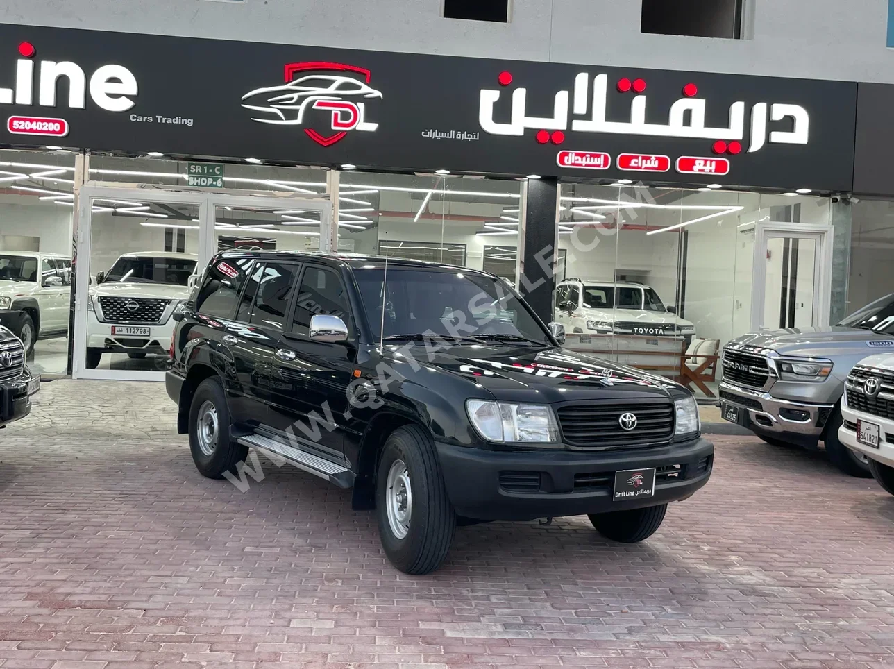 تويوتا  لاند كروزر  جي  1999  اوتوماتيك  150,000 كم  6 سلندر  دفع رباعي  اس يو في  أسود