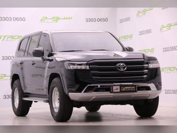 Toyota  Land Cruiser  GX  2022  Automatic  126,000 Km  6 Cylinder  Four Wheel Drive (4WD)  SUV  Black
