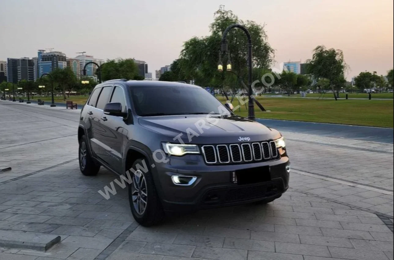 Jeep  Grand Cherokee  Laredo  2020  Automatic  55,000 Km  6 Cylinder  Four Wheel Drive (4WD)  SUV  Gray