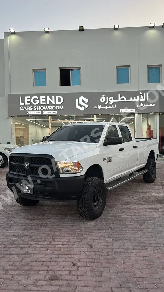 دودج  رام  2500  2018  اوتوماتيك  143,000 كم  8 سلندر  دفع رباعي  بيكب  أبيض
