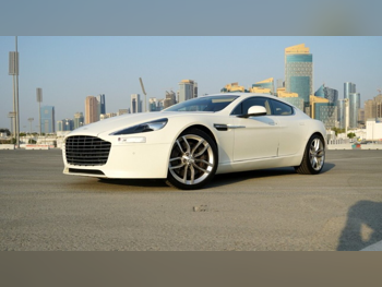 أستون مارتن  رابيد  2016  اوتوماتيك  50,000 كم  12 سلندر  دفع خلفي  سيدان  أبيض