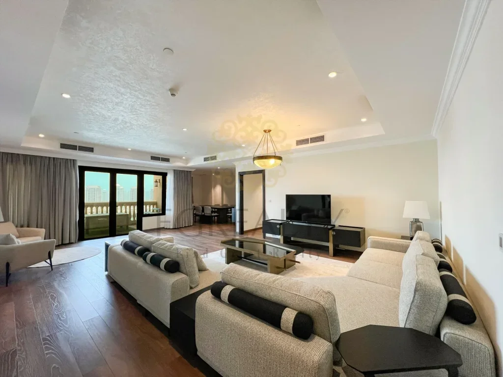 3 Bedrooms Apartment For Rent in Doha - The Pearl Fully Furnished