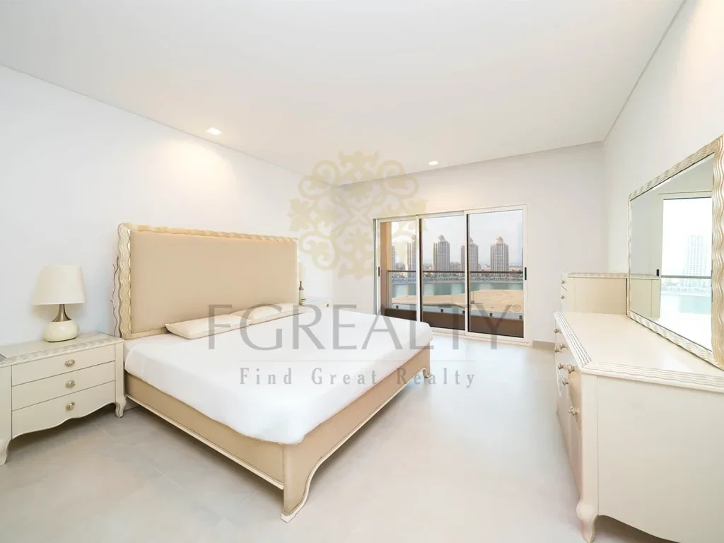 1 Bedrooms Apartment For Rent in Doha - The Pearl Semi Furnished