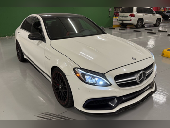 Mercedes-Benz  C-Class  63 AMG S  2016  Automatic  85,500 Km  8 Cylinder  Rear Wheel Drive (RWD)  Sedan  White