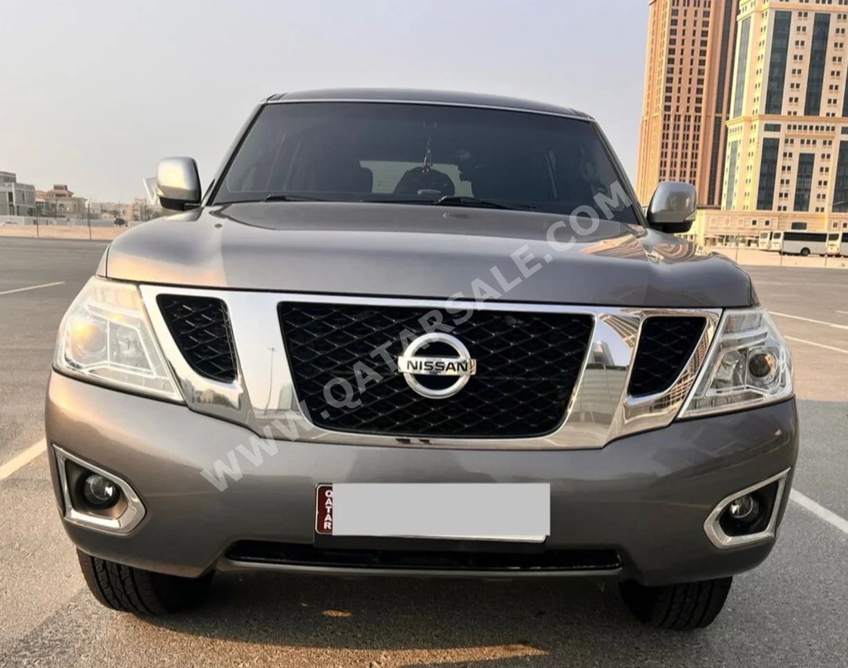 Nissan  Patrol  SE  2014  Automatic  191,000 Km  8 Cylinder  Four Wheel Drive (4WD)  SUV  Gray