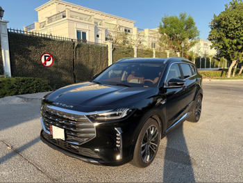 Jetour  X70  Plus Luxury  2025  Automatic  9,800 Km  4 Cylinder  Front Wheel Drive (FWD)  SUV  Black  With Warranty