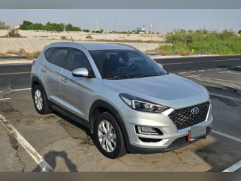هيونداي  تكسن  2019  اوتوماتيك  114,500 كم  4 سلندر  سحب امامي  اس يو في  فضي