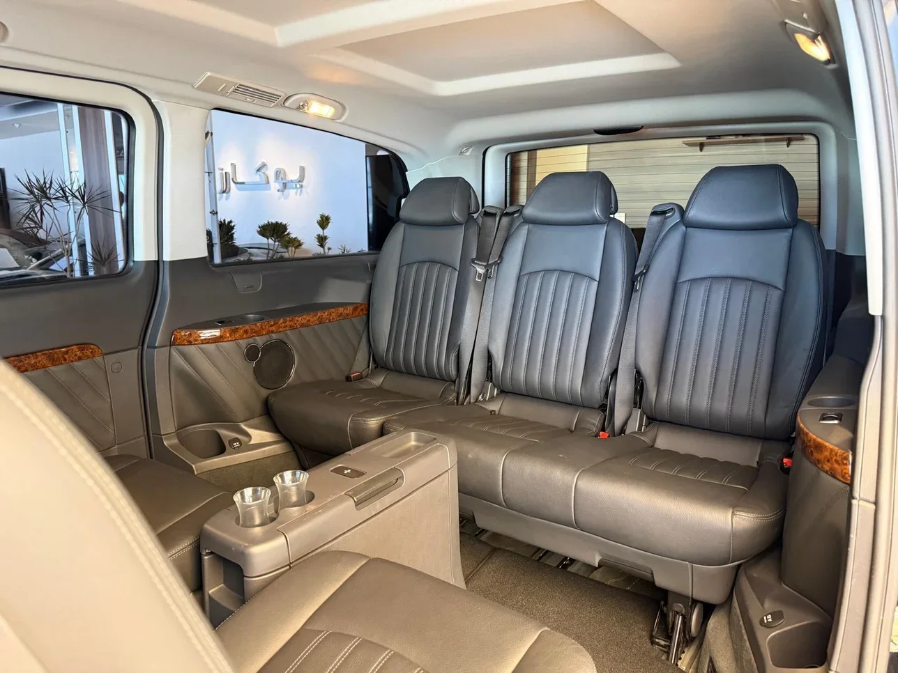 Mercedes-Benz Viano 2014 Automatic 2,000 Km 6 Cylinder Rear Wheel Drive (RWD) Van / Bus Black