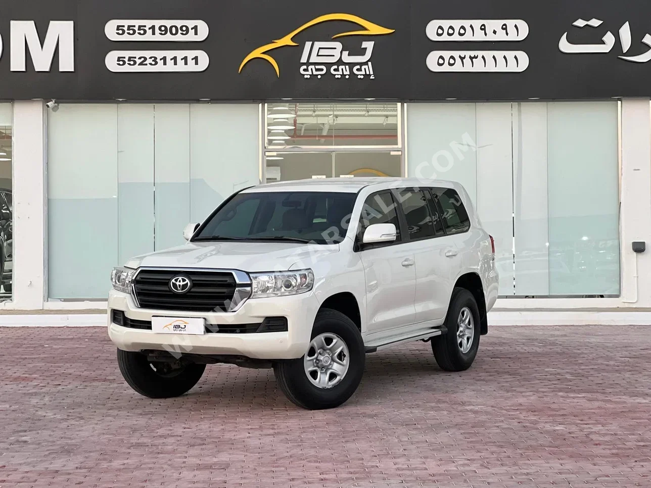 Toyota  Land Cruiser  G  2016  Automatic  338,000 Km  6 Cylinder  Four Wheel Drive (4WD)  SUV  White