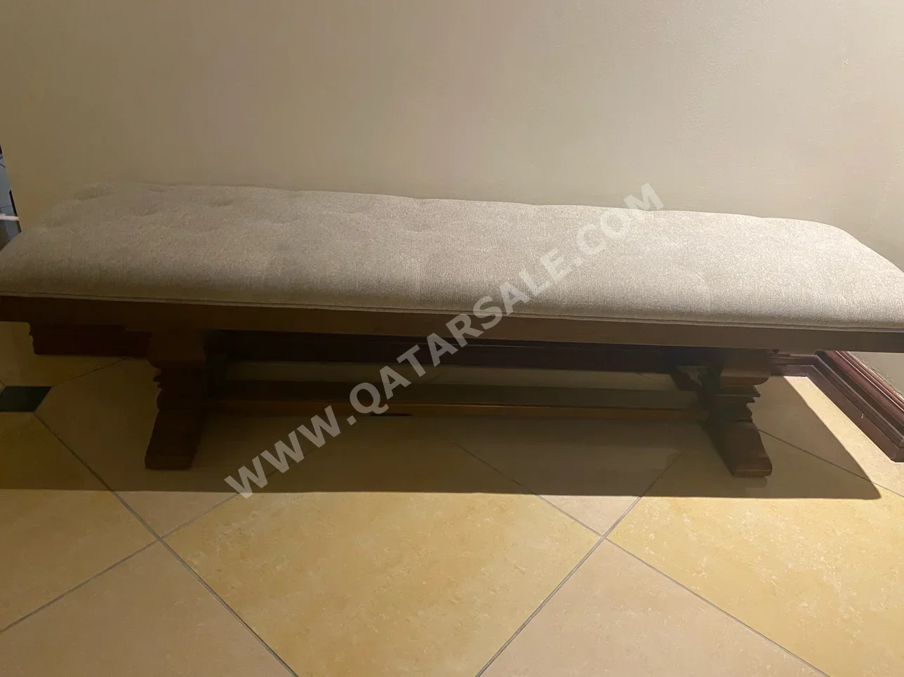 الأرائك والكنب والكراسي كنبة مفردة  - مزيج القطن \ القطن  - اللون البيج