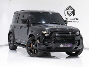 Land Rover  Defender  110 HSE  2024  Automatic  37,000 Km  6 Cylinder  Four Wheel Drive (4WD)  SUV  Black  With Warranty