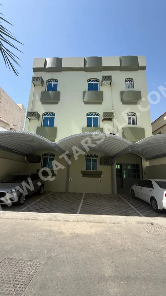 مباني ,ابراج ومجمعات - سكن عائلي  - الدوحة  - المنصورة  للبيع