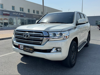 Toyota  Land Cruiser  GXR  2021  Automatic  163,000 Km  6 Cylinder  Four Wheel Drive (4WD)  SUV  White