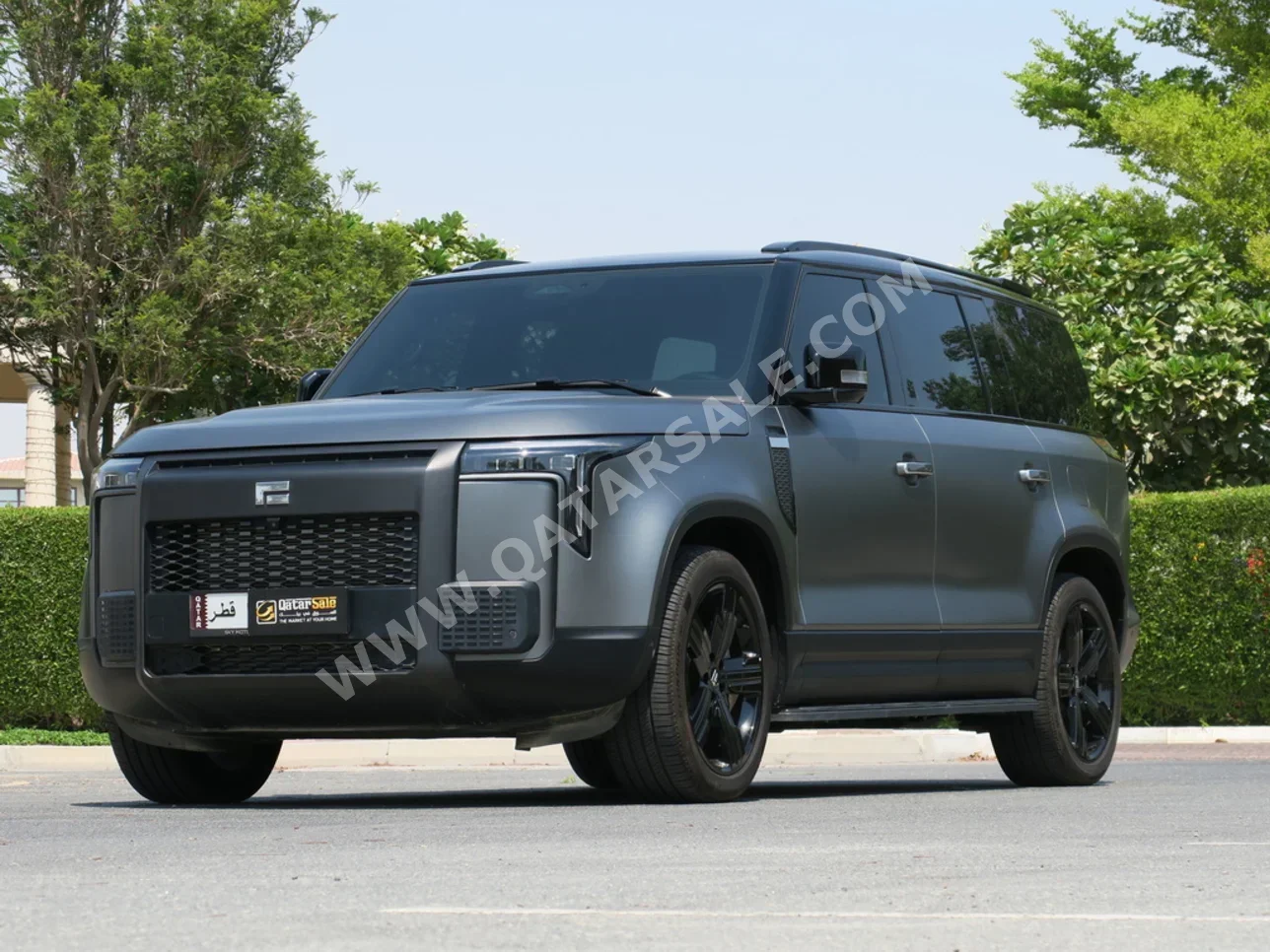 Rox Motor  Jishi  01 VIP  2025  Automatic  19,000 Km  0 Cylinder  Four Wheel Drive (4WD)  SUV  Gray  With Warranty