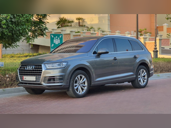 Audi  Q7  45 TFSI Quattro  2017  Automatic  104,000 Km  6 Cylinder  All Wheel Drive (AWD)  SUV  Gray