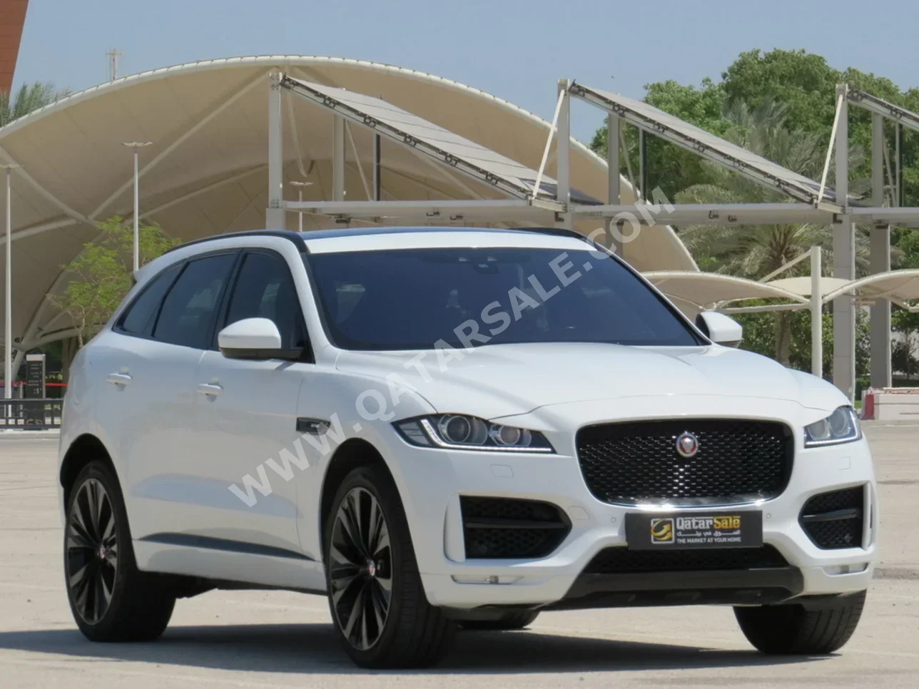Jaguar  F-Pace  R Sport  2019  Automatic  106,000 Km  6 Cylinder  All Wheel Drive (AWD)  SUV  White