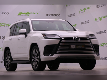 لكزس ال اكس 600 لكجري 2025 اوتوماتيك 20,000 كم 6 سلندر دفع رباعي اس يو في أبيض تحت الضمان