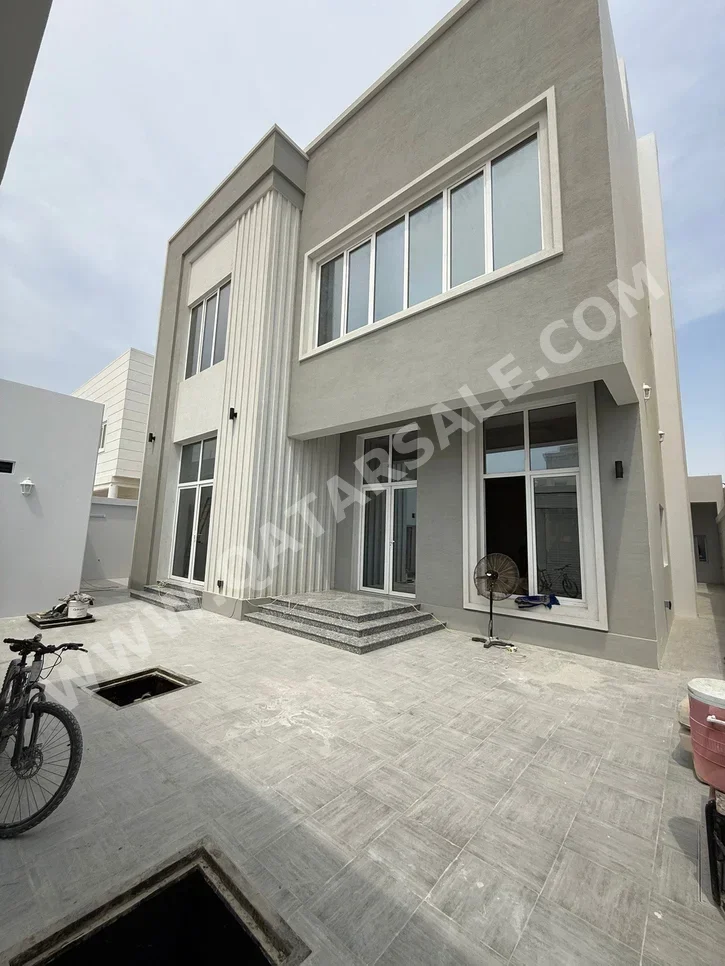 Family Residential  - Not Furnished  - Al Rayyan  - Ain Khaled  - 7 Bedrooms