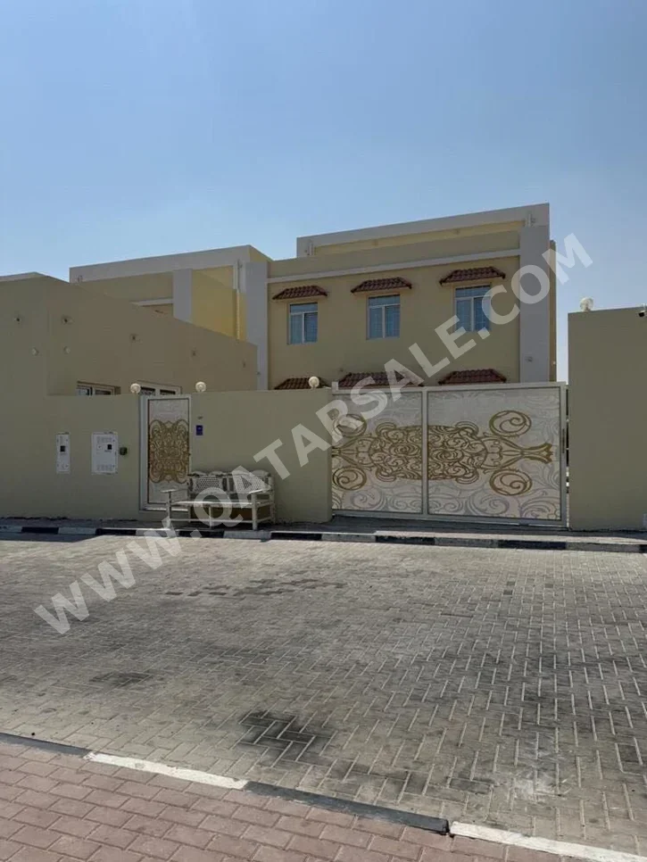 خدمية  - غير مفروشة  - الريان  - ازغوى  - 11 غرف نوم
