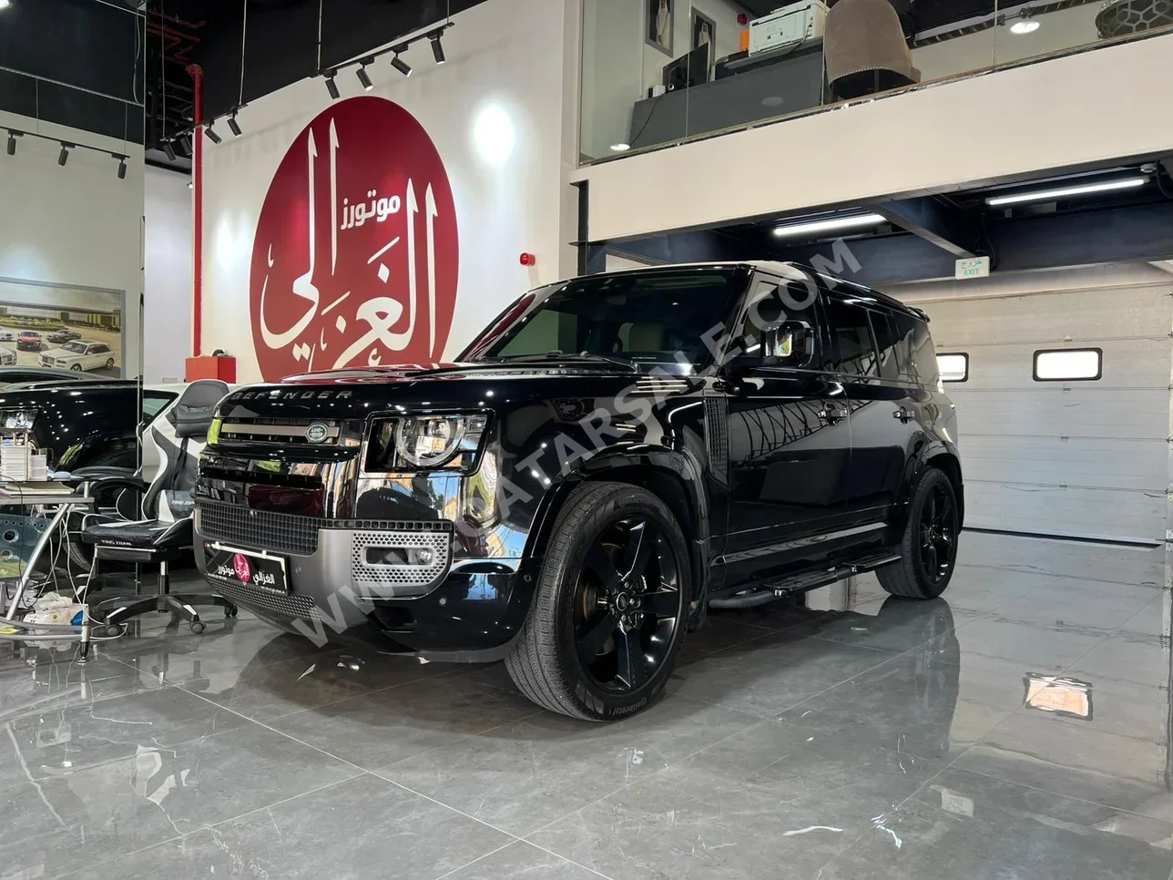 Land Rover  Defender  110 HSE  2022  Automatic  70,000 Km  6 Cylinder  Four Wheel Drive (4WD)  SUV  Black
