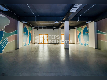 Commercial Shops - Not Furnished  - Doha  For Rent  - Al Mansoura