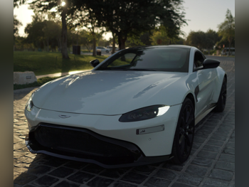 Aston Martin Vantage 2019 Automatic 36,500 Km 8 Cylinder Rear Wheel Drive (RWD) Coupe / Sport White